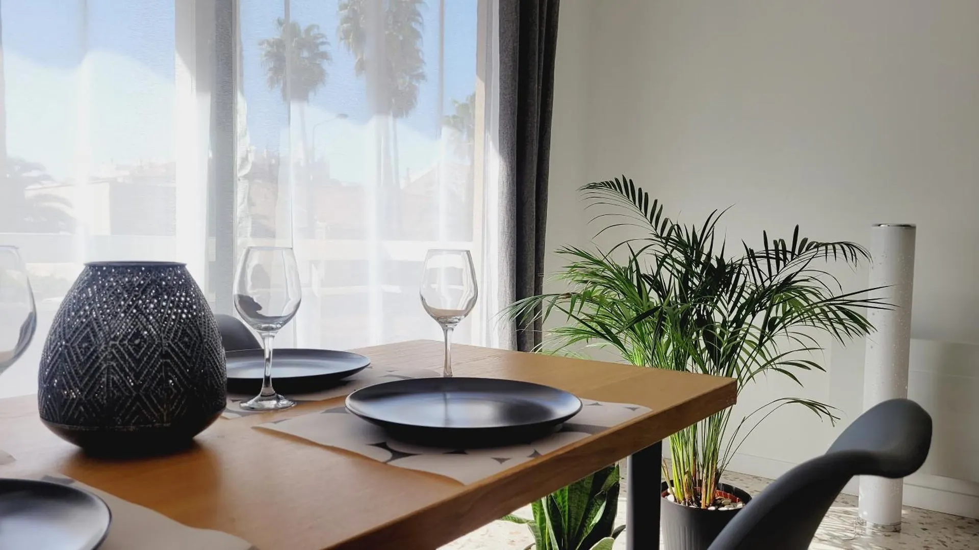 Spacieux T4 Renove En Plein Coeur De Hyeres Ideal Pour Des Vacances En Famille